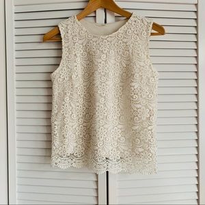 Uniqlo Lace Sleeveless Blouse Size XS
